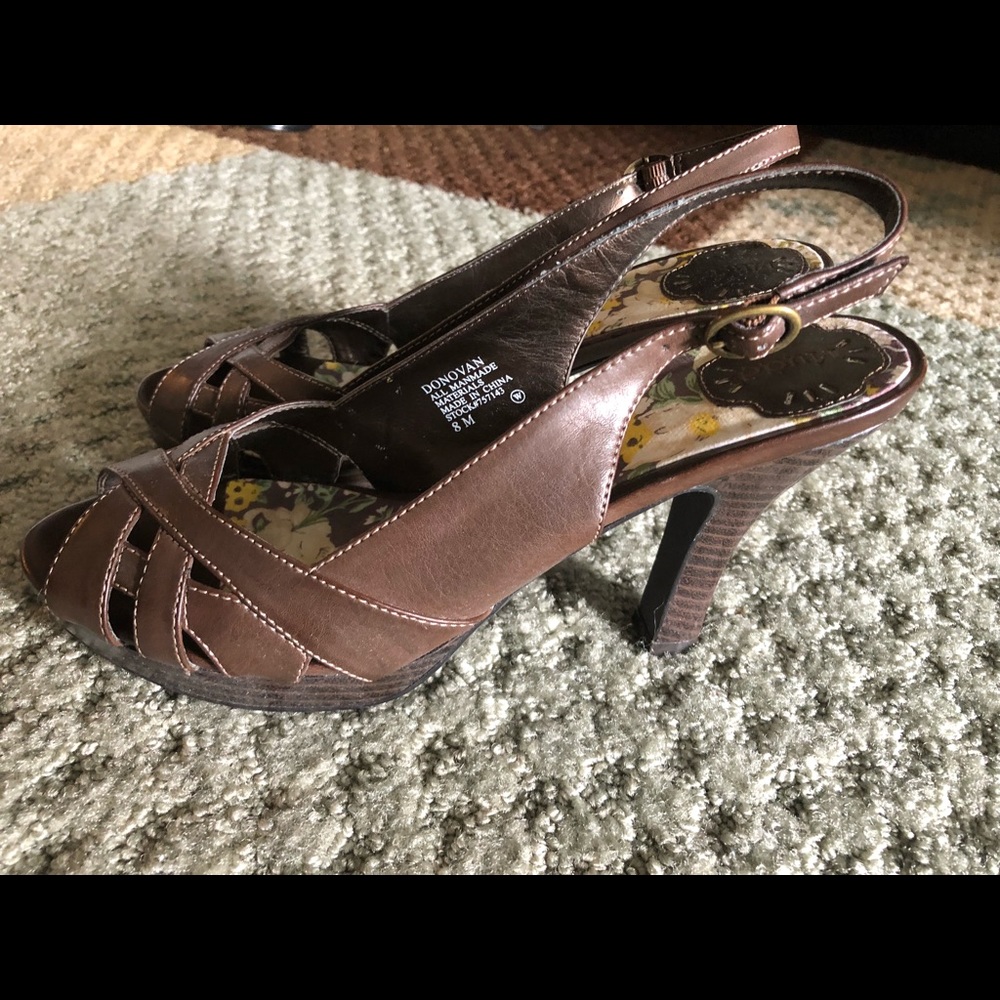 Adorable Mudd heels